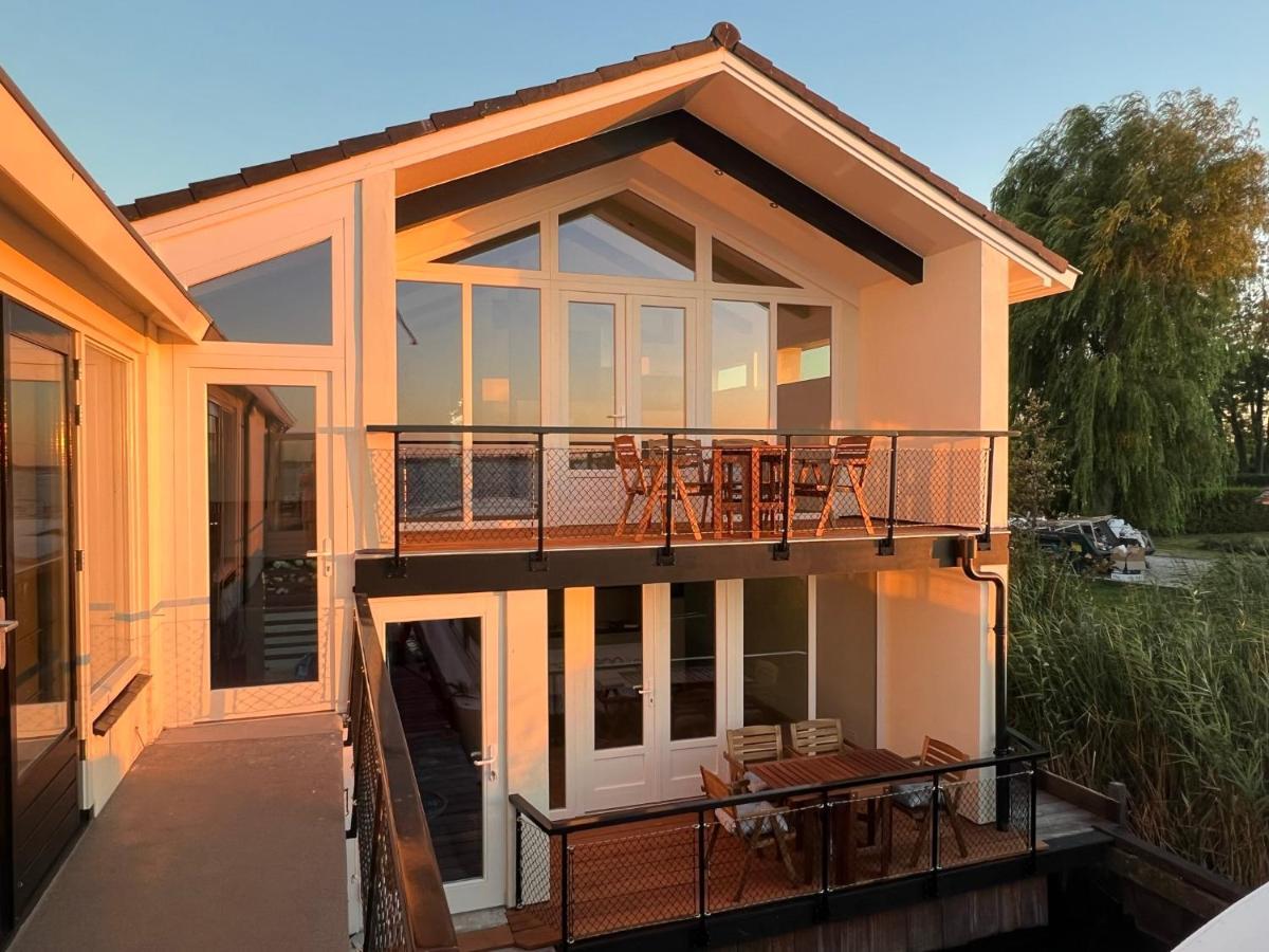 Plassenzicht Logies & Sloepverhuur Loosdrecht Exterior foto